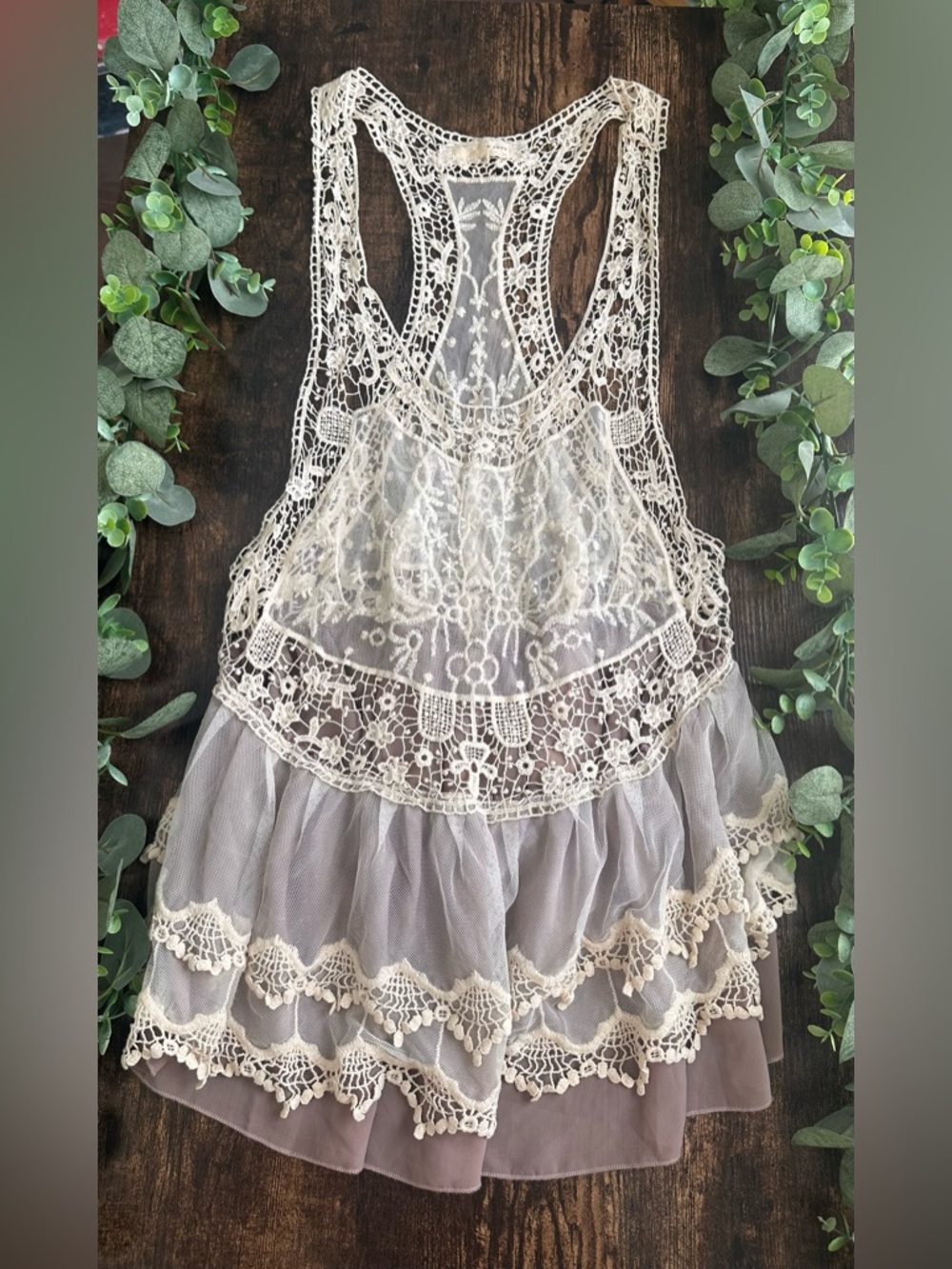 Areve Lace & Layered Mesh Tank in Ivory and Light Gray